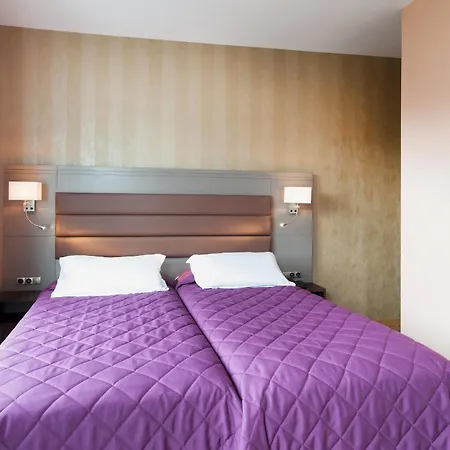 Hotel Americain 2*
